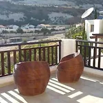 Apartment Hilltop Retreat - Village Views & Sunsets
