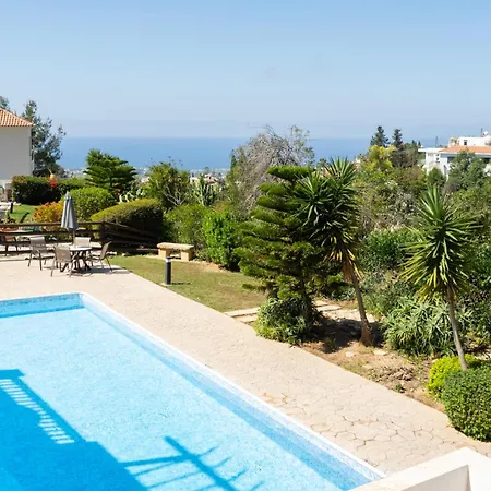 Hilltop Retreat - Village Views & Sunsets Apartment Peyia
